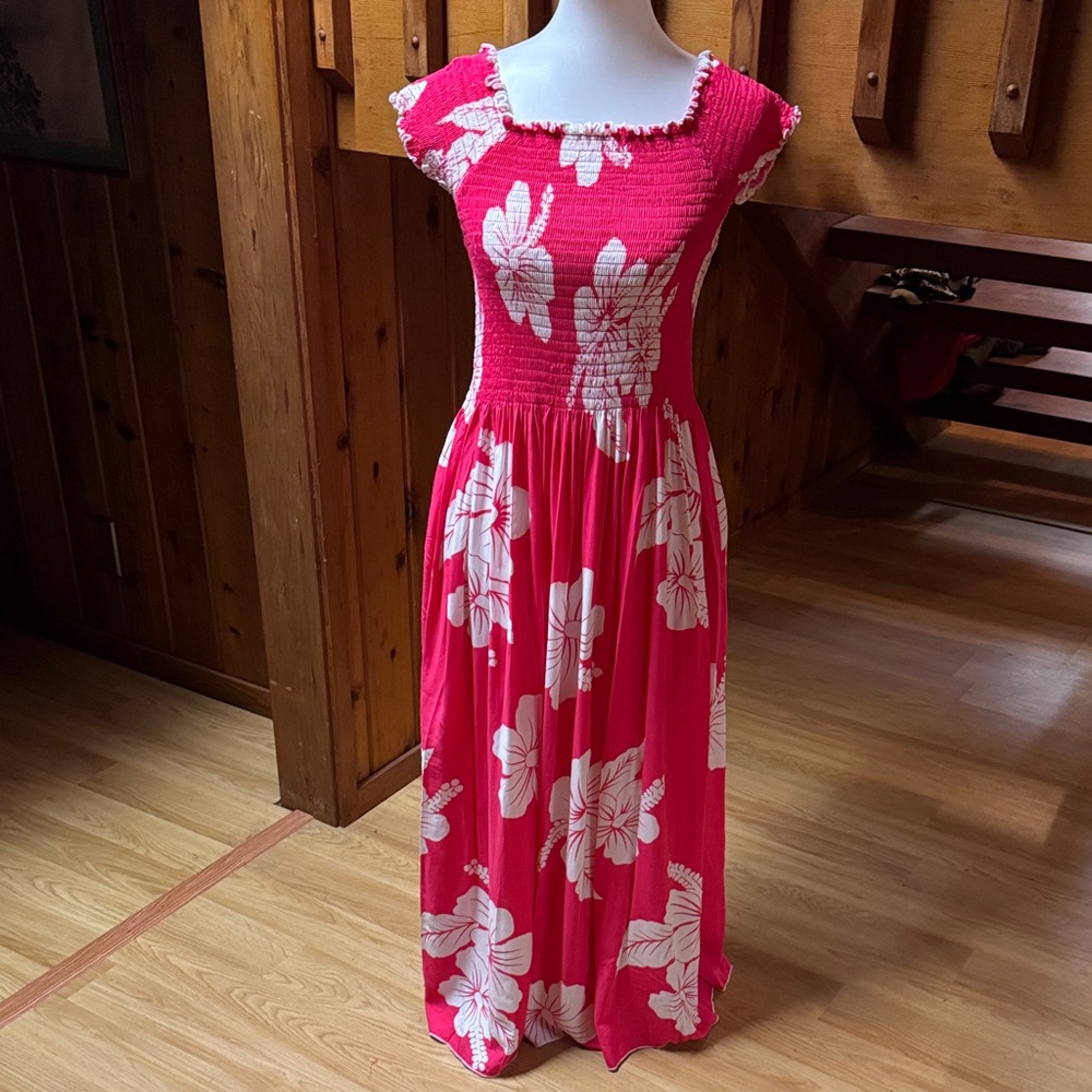 Favant Hawai’i one size Small medium large Floral Maxi Dress hibiscus